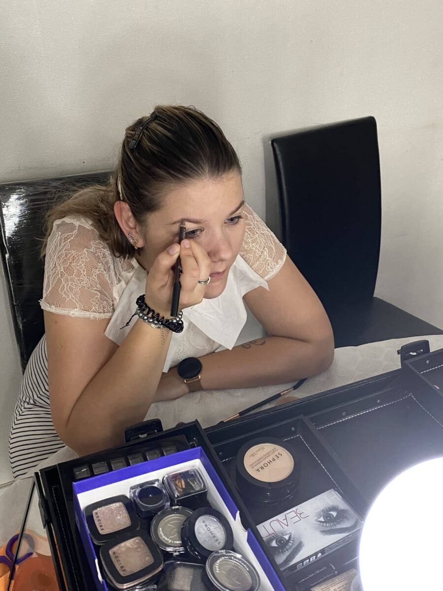 cours de maquillage - nantes - maquilleuse - mature - femme - personnalisé - auto maquillage - 50 - 40 -anniversaire