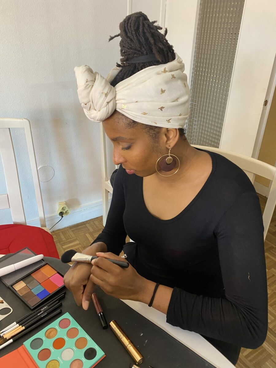 cours de maquillage - nantes - maquilleuse - mature - femme - personnalisé - auto maquillage - 50 - 40 -anniversaire