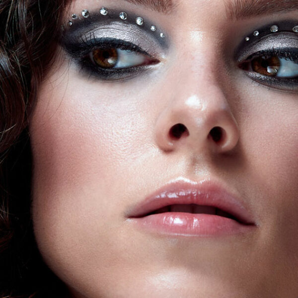 Carte cadeau : cours de maquillage complet glamour