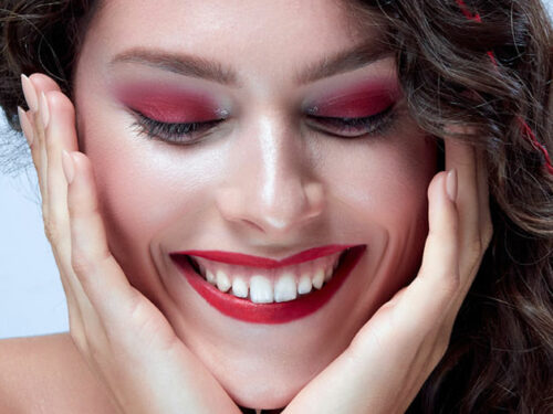 Carte cadeau : cours de maquillage complet glamour